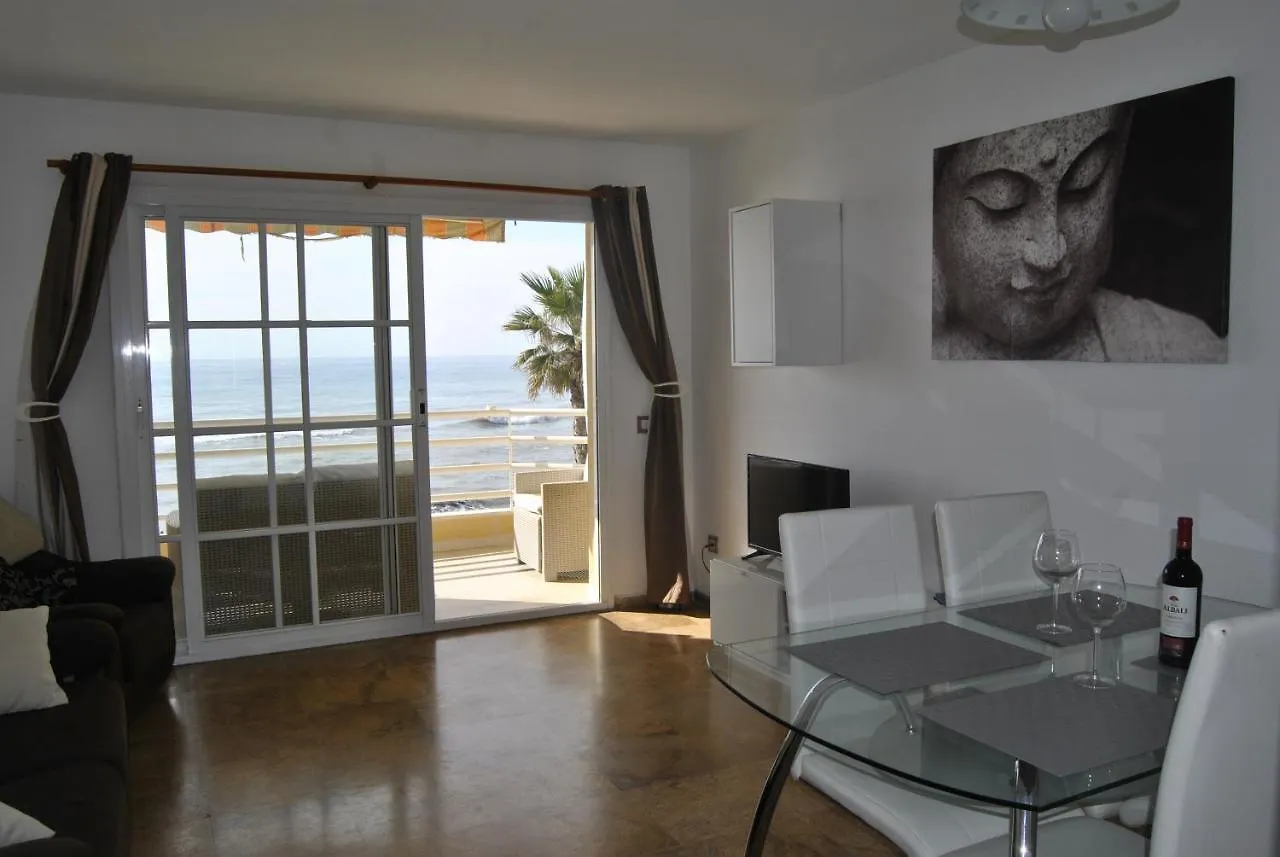 Apartamento Frente Al Mar,Primera Linea De Playa Rincón de la Victoria