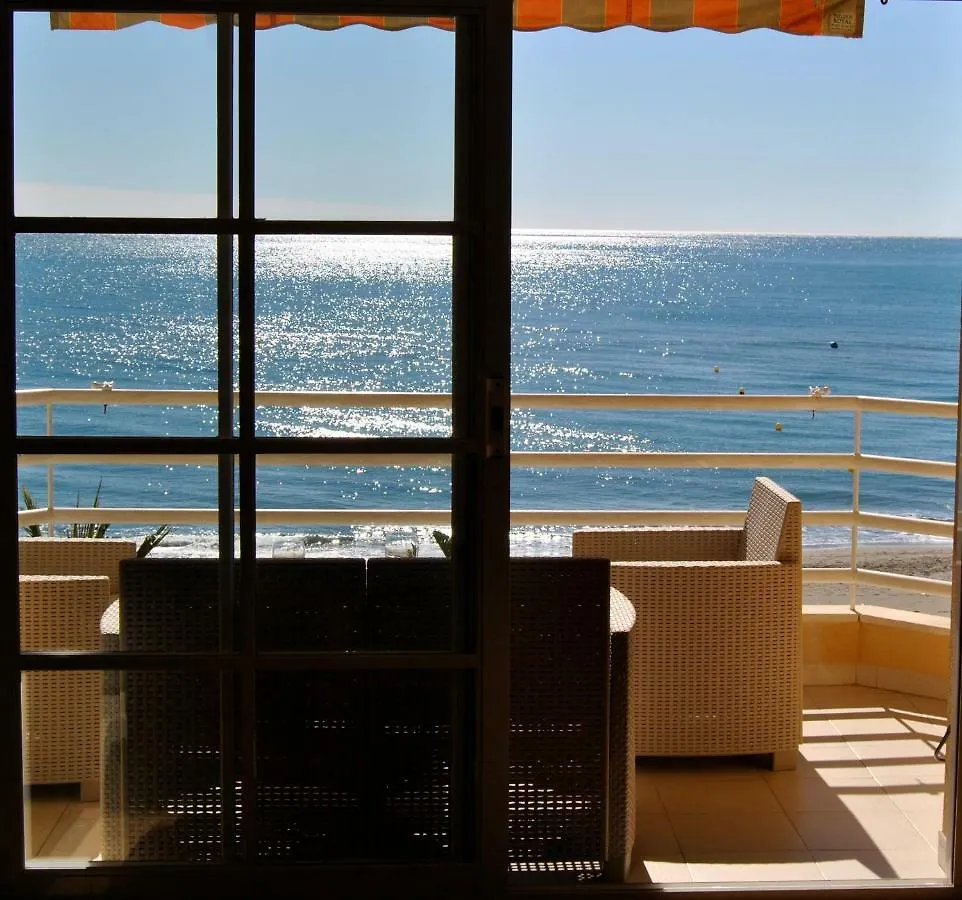 Apartamento Frente Al Mar,Primera Linea De Playa Rincón de la Victoria